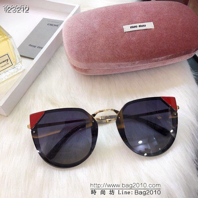 MIUMIU繆繆 原單代工廠推薦款 偏光 防止紫外線 太陽眼鏡 適合各種臉型  lly1393